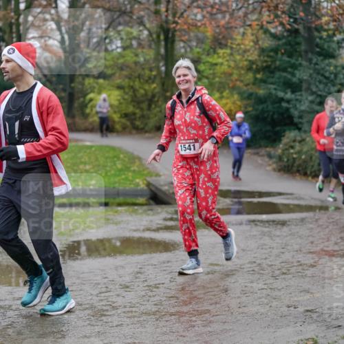 07.12.2025 - St. Pauli X-Mass-Run No. 15 Michael Burmester http://msf.ph/oto/9406793 07.12.2025 11:23:25 Laufen 1541, 796 meine-sportfotos.de