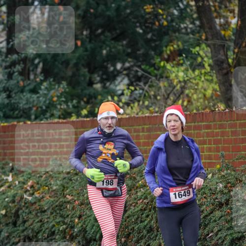 07.12.2025 - St. Pauli X-Mass-Run No. 15 Michael Burmester http://msf.ph/oto/9406800 07.12.2025 09:39:25 Laufen 198, 1649 meine-sportfotos.de