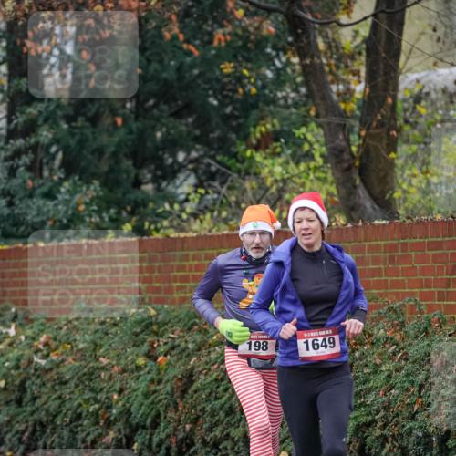 07.12.2025 - St. Pauli X-Mass-Run No. 15 Michael Burmester http://msf.ph/oto/9406804 07.12.2025 09:39:26 Laufen 198, 5, 1649 meine-sportfotos.de