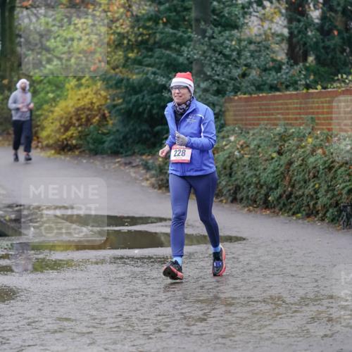 07.12.2025 - St. Pauli X-Mass-Run No. 15 Michael Burmester http://msf.ph/oto/9406831 07.12.2025 11:23:30 Laufen 228 meine-sportfotos.de