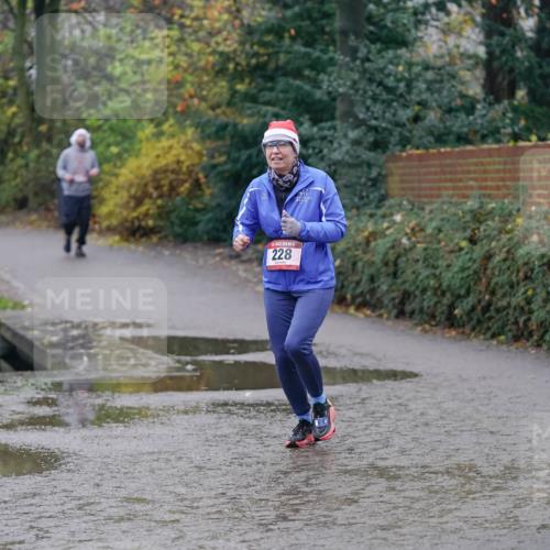 07.12.2025 - St. Pauli X-Mass-Run No. 15 Michael Burmester http://msf.ph/oto/9406835 07.12.2025 11:23:30 Laufen 228 meine-sportfotos.de