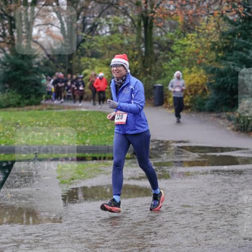 07.12.2025 - St. Pauli X-Mass-Run No. 15 Michael Burmester http://msf.ph/oto/9406843 07.12.2025 11:23:31 Laufen 228 meine-sportfotos.de