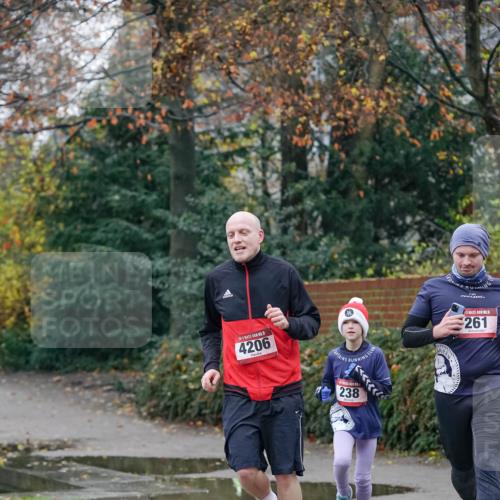 07.12.2025 - St. Pauli X-Mass-Run No. 15 Michael Burmester http://msf.ph/oto/9406846 07.12.2025 09:39:41 Laufen 15, 4206, 15, 261, 238 meine-sportfotos.de