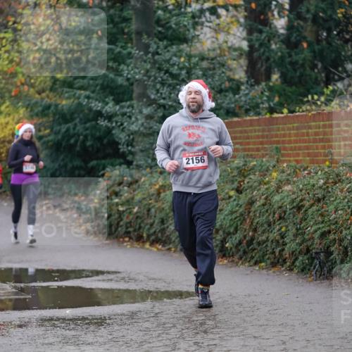 07.12.2025 - St. Pauli X-Mass-Run No. 15 Michael Burmester http://msf.ph/oto/9406847 07.12.2025 11:23:38 Laufen 3745, 2156 meine-sportfotos.de