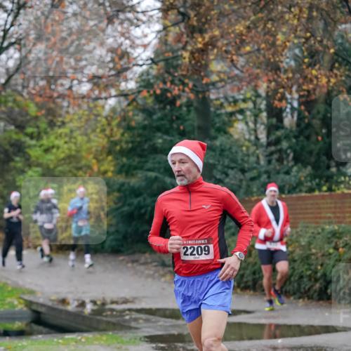 07.12.2025 - St. Pauli X-Mass-Run No. 15 Michael Burmester http://msf.ph/oto/9406870 07.12.2025 09:39:49 Laufen 15, 2209 meine-sportfotos.de