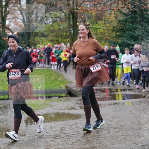 07.12.2025 - St. Pauli X-Mass-Run No. 15 Michael Burmester http://msf.ph/oto/9406899 07.12.2025 11:23:48 Laufen 1, 4428, 2793, 2785, 2784 meine-sportfotos.de