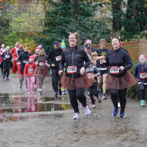07.12.2025 - St. Pauli X-Mass-Run No. 15 Michael Burmester http://msf.ph/oto/9406901 07.12.2025 11:23:49 Laufen 526, 2785, 01, 2784, 900 meine-sportfotos.de