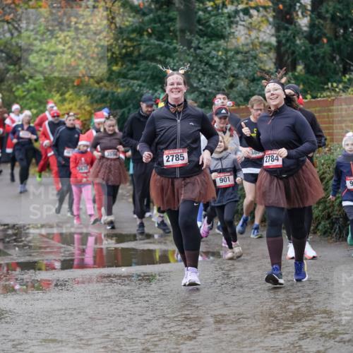 07.12.2025 - St. Pauli X-Mass-Run No. 15 Michael Burmester http://msf.ph/oto/9406903 07.12.2025 11:23:49 Laufen 2785, 901, 380, 2784, 900 meine-sportfotos.de