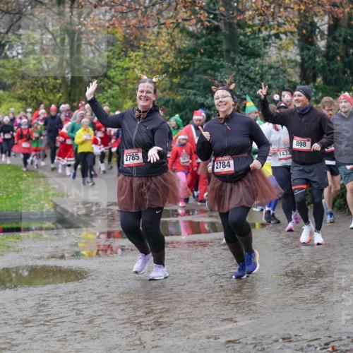 07.12.2025 - St. Pauli X-Mass-Run No. 15 Michael Burmester http://msf.ph/oto/9406915 07.12.2025 11:23:50 Laufen 2785, 1433, 2784, 898, 900 meine-sportfotos.de
