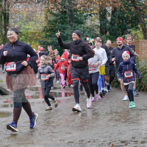 07.12.2025 - St. Pauli X-Mass-Run No. 15 Michael Burmester http://msf.ph/oto/9406919 07.12.2025 11:23:51 Laufen 2785, 2784, 901, 3635, 898, 1433, 900 meine-sportfotos.de