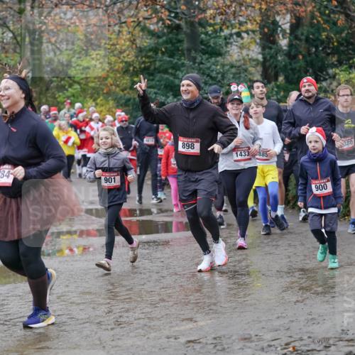 07.12.2025 - St. Pauli X-Mass-Run No. 15 Michael Burmester http://msf.ph/oto/9406923 07.12.2025 11:23:52 Laufen 84, 901, 4614, 898, 1433, 885, 900, 380 meine-sportfotos.de