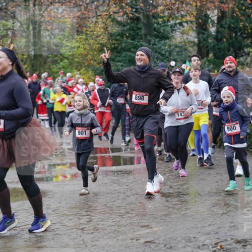 07.12.2025 - St. Pauli X-Mass-Run No. 15 Michael Burmester http://msf.ph/oto/9406925 07.12.2025 11:23:52 Laufen 84, 901, 4614, 898, 143, 85, 46, 3880, 900 meine-sportfotos.de