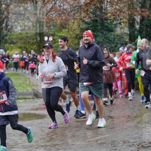 07.12.2025 - St. Pauli X-Mass-Run No. 15 Michael Burmester http://msf.ph/oto/9406939 07.12.2025 11:23:54 Laufen 1435, 900, 3596, 3880 meine-sportfotos.de