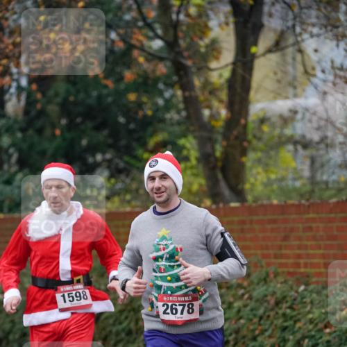 07.12.2025 - St. Pauli X-Mass-Run No. 15 Michael Burmester http://msf.ph/oto/9406950 07.12.2025 09:40:12 Laufen 1598, 15, 2678 meine-sportfotos.de