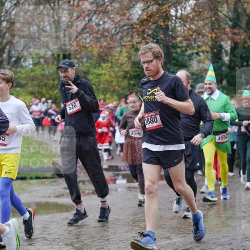 07.12.2025 - St. Pauli X-Mass-Run No. 15 Michael Burmester http://msf.ph/oto/9406953 07.12.2025 11:23:55 Laufen 85, 526, 3596, 15, 3880, 3594 meine-sportfotos.de