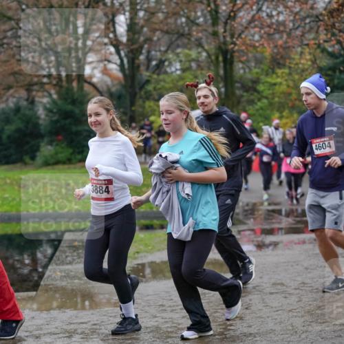 07.12.2025 - St. Pauli X-Mass-Run No. 15 Michael Burmester http://msf.ph/oto/9406989 07.12.2025 11:23:59 Laufen 3884, 4604, 3961 meine-sportfotos.de