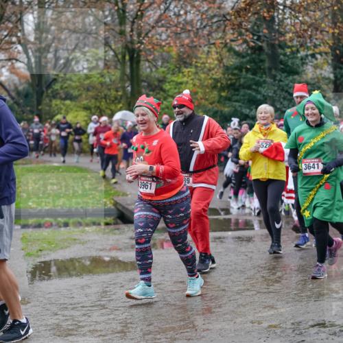 07.12.2025 - St. Pauli X-Mass-Run No. 15 Michael Burmester http://msf.ph/oto/9406995 07.12.2025 11:24:00 Laufen 4604, 3961, 39, 528, 3641, 69 meine-sportfotos.de