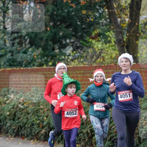 07.12.2025 - St. Pauli X-Mass-Run No. 15 Michael Burmester http://msf.ph/oto/9407018 07.12.2025 09:40:36 Laufen 5, 4052, 655, 15, 4051 meine-sportfotos.de