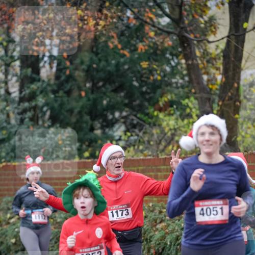 07.12.2025 - St. Pauli X-Mass-Run No. 15 Michael Burmester http://msf.ph/oto/9407022 07.12.2025 09:40:37 Laufen 11121, 15, 1173, 4052, 4051 meine-sportfotos.de