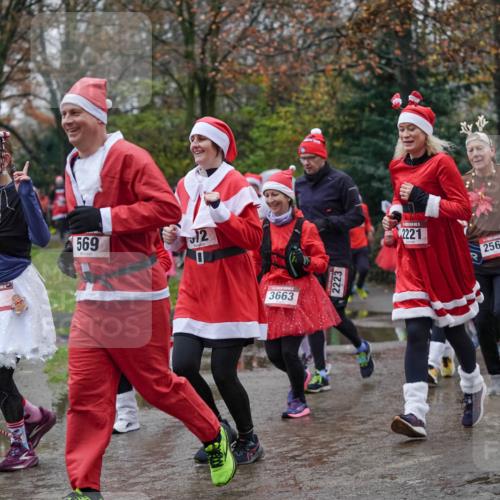 07.12.2025 - St. Pauli X-Mass-Run No. 15 Michael Burmester http://msf.ph/oto/9407025 07.12.2025 11:24:03 Laufen 71, 569, 12, 3663, 2223, 2221, 2568, 999 meine-sportfotos.de
