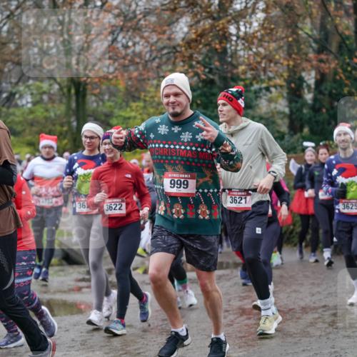 07.12.2025 - St. Pauli X-Mass-Run No. 15 Michael Burmester http://msf.ph/oto/9407043 07.12.2025 11:24:05 Laufen 5, 2347, 15, 2568, 3712, 36, 3622, 15, 999, 3621, 3625 meine-sportfotos.de