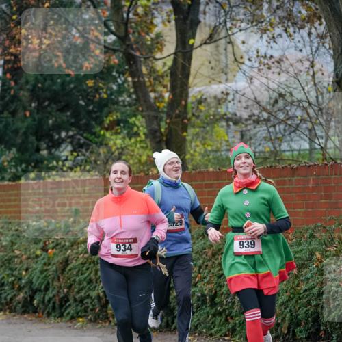 07.12.2025 - St. Pauli X-Mass-Run No. 15 Michael Burmester http://msf.ph/oto/9407066 07.12.2025 09:40:45 Laufen 15, 934, 939 meine-sportfotos.de