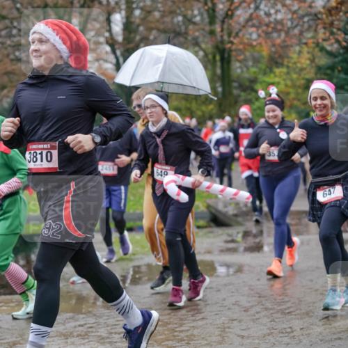 07.12.2025 - St. Pauli X-Mass-Run No. 15 Michael Burmester http://msf.ph/oto/9407101 07.12.2025 11:24:12 Laufen 15, 3810, 40, 92, 2451, 649, 353, 647 meine-sportfotos.de