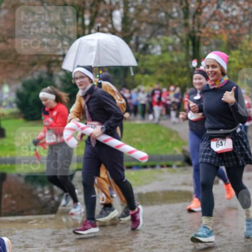 07.12.2025 - St. Pauli X-Mass-Run No. 15 Michael Burmester http://msf.ph/oto/9407109 07.12.2025 11:24:12 Laufen 647, 3564 meine-sportfotos.de