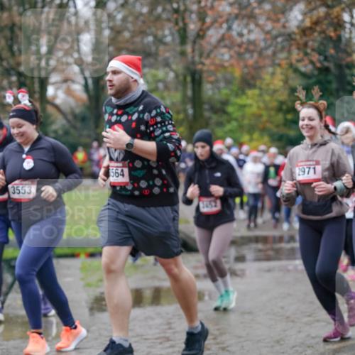 07.12.2025 - St. Pauli X-Mass-Run No. 15 Michael Burmester http://msf.ph/oto/9407117 07.12.2025 11:24:13 Laufen 3553, 564, 3152, 40, 2971, 447 meine-sportfotos.de