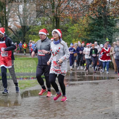 07.12.2025 - St. Pauli X-Mass-Run No. 15 Michael Burmester http://msf.ph/oto/9407129 07.12.2025 11:24:15 Laufen 2434, 2230, 5, 420, 930, 2231 meine-sportfotos.de