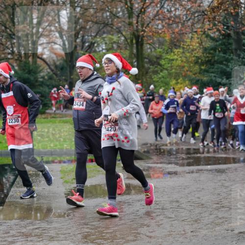 07.12.2025 - St. Pauli X-Mass-Run No. 15 Michael Burmester http://msf.ph/oto/9407133 07.12.2025 11:24:15 Laufen 2230, 2434, 420, 930, 2231 meine-sportfotos.de
