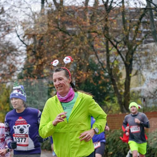 07.12.2025 - St. Pauli X-Mass-Run No. 15 Michael Burmester http://msf.ph/oto/9407138 07.12.2025 09:40:56 Laufen 1377, 24, 1483 meine-sportfotos.de