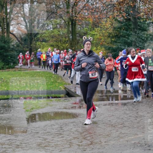 07.12.2025 - St. Pauli X-Mass-Run No. 15 Michael Burmester http://msf.ph/oto/9407149 07.12.2025 11:24:17 Laufen 930, 3006, 3416, 2966 meine-sportfotos.de