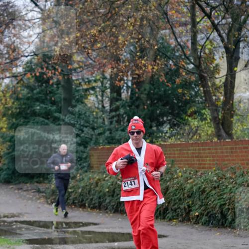 07.12.2025 - St. Pauli X-Mass-Run No. 15 Michael Burmester http://msf.ph/oto/9407176 07.12.2025 09:41:02 Laufen 2141 meine-sportfotos.de