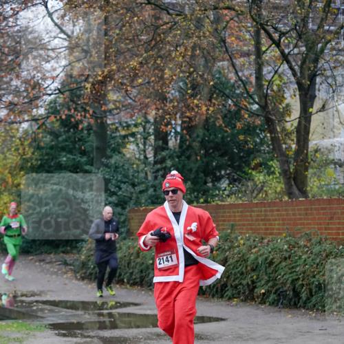 07.12.2025 - St. Pauli X-Mass-Run No. 15 Michael Burmester http://msf.ph/oto/9407180 07.12.2025 09:41:02 Laufen 2141 meine-sportfotos.de