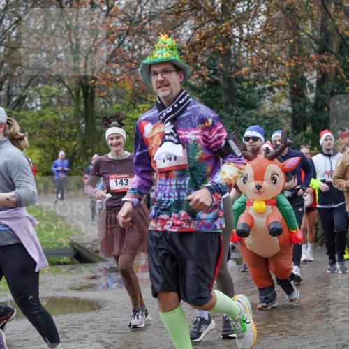 07.12.2025 - St. Pauli X-Mass-Run No. 15 Michael Burmester http://msf.ph/oto/9407181 07.12.2025 11:24:22 Laufen 3416, 34, 143, 3152, 2435 meine-sportfotos.de