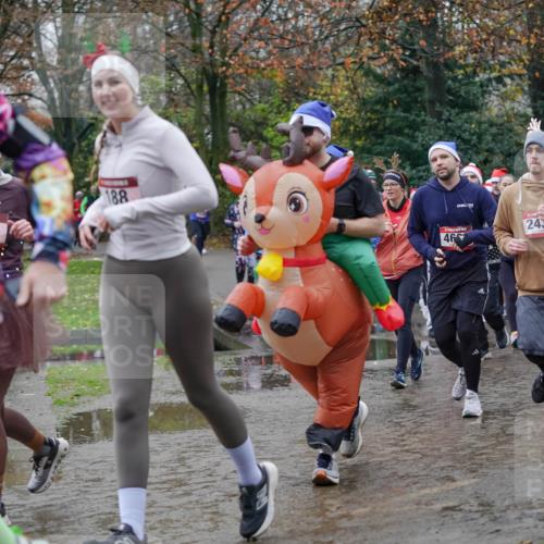 07.12.2025 - St. Pauli X-Mass-Run No. 15 Michael Burmester http://msf.ph/oto/9407185 07.12.2025 11:24:23 Laufen 188, 46, 243 meine-sportfotos.de