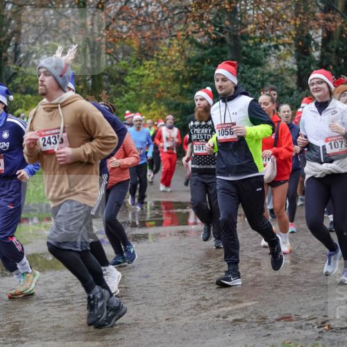 07.12.2025 - St. Pauli X-Mass-Run No. 15 Michael Burmester http://msf.ph/oto/9407193 07.12.2025 11:24:24 Laufen 24, 4606, 243, 1058, 391, 1073 meine-sportfotos.de