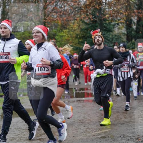 07.12.2025 - St. Pauli X-Mass-Run No. 15 Michael Burmester http://msf.ph/oto/9407203 07.12.2025 11:24:25 Laufen 15, 1058, 1073, 3630, 1540 meine-sportfotos.de