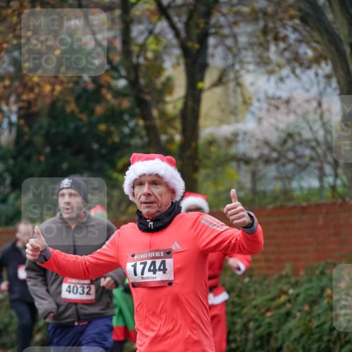 07.12.2025 - St. Pauli X-Mass-Run No. 15 Michael Burmester http://msf.ph/oto/9407210 07.12.2025 09:41:10 Laufen 4032, 15, 1744 meine-sportfotos.de