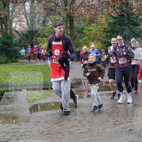 07.12.2025 - St. Pauli X-Mass-Run No. 15 Michael Burmester http://msf.ph/oto/9407219 07.12.2025 11:24:27 Laufen 2, 30, 22, 365, 1539, 1534, 567, 1540 meine-sportfotos.de