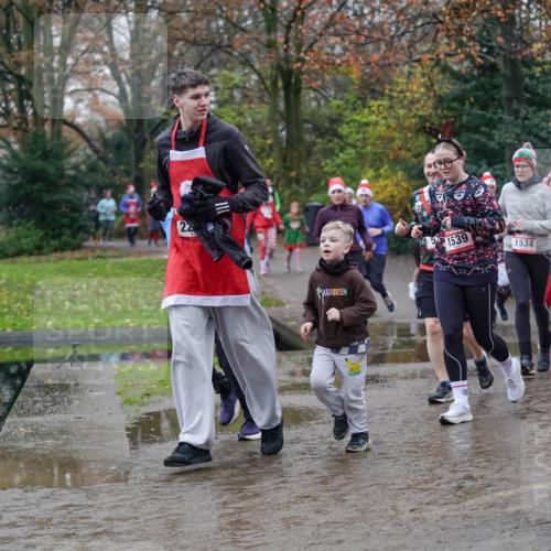 07.12.2025 - St. Pauli X-Mass-Run No. 15 Michael Burmester http://msf.ph/oto/9407223 07.12.2025 11:24:28 Laufen 1539, 1534, 1540, 567, 978 meine-sportfotos.de