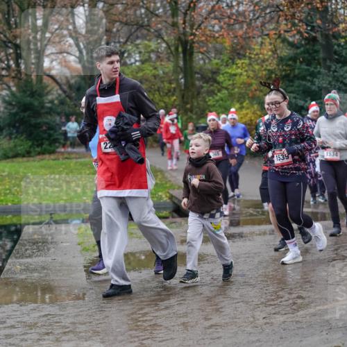07.12.2025 - St. Pauli X-Mass-Run No. 15 Michael Burmester http://msf.ph/oto/9407225 07.12.2025 11:24:28 Laufen 1540, 567, 978 meine-sportfotos.de