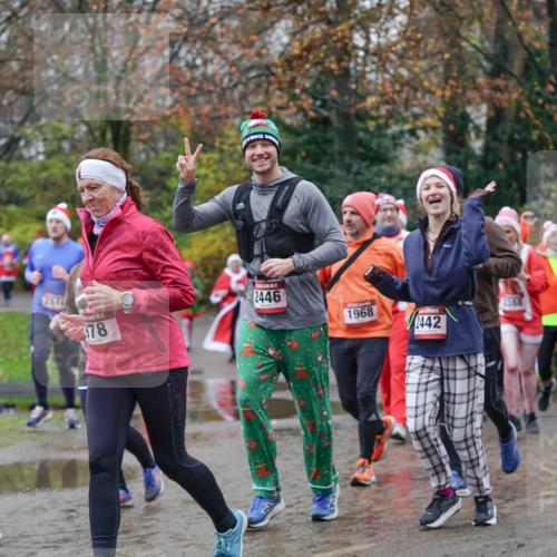 07.12.2025 - St. Pauli X-Mass-Run No. 15 Michael Burmester http://msf.ph/oto/9407245 07.12.2025 11:24:31 Laufen 1534, 2644, 5, 78, 2446, 1968, 2442, 1188 meine-sportfotos.de
