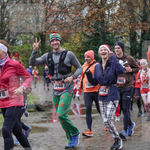 07.12.2025 - St. Pauli X-Mass-Run No. 15 Michael Burmester http://msf.ph/oto/9407251 07.12.2025 11:24:31 Laufen 15, 978, 2446, 196, 15, 2442, 965, 3388, 8451 meine-sportfotos.de