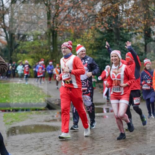 07.12.2025 - St. Pauli X-Mass-Run No. 15 Michael Burmester http://msf.ph/oto/9407263 07.12.2025 11:24:32 Laufen 1965, 3023, 3388, 354, 2008, 145 meine-sportfotos.de