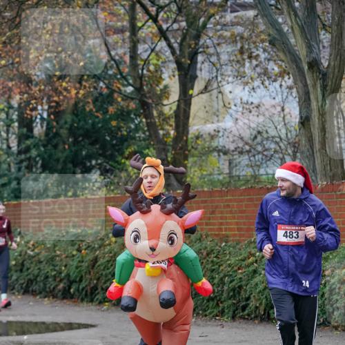 07.12.2025 - St. Pauli X-Mass-Run No. 15 Michael Burmester http://msf.ph/oto/9407272 07.12.2025 09:41:18 Laufen 5, 483, 24 meine-sportfotos.de