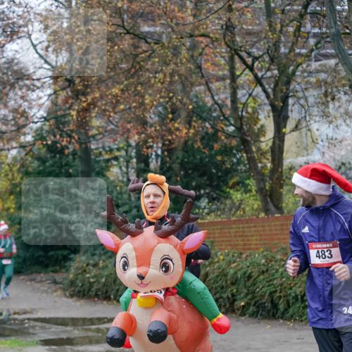 07.12.2025 - St. Pauli X-Mass-Run No. 15 Michael Burmester http://msf.ph/oto/9407278 07.12.2025 09:41:19 Laufen 5, 483, 24 meine-sportfotos.de