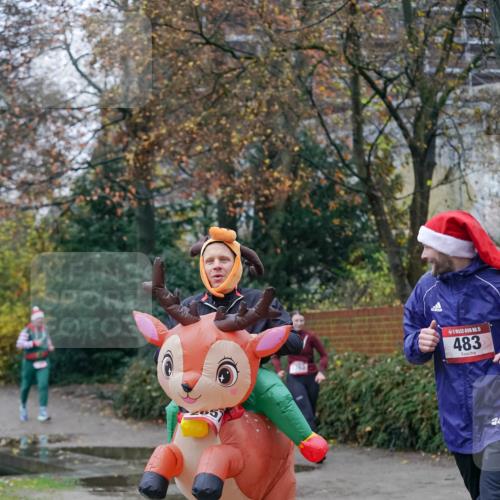 07.12.2025 - St. Pauli X-Mass-Run No. 15 Michael Burmester http://msf.ph/oto/9407280 07.12.2025 09:41:19 Laufen 15, 483 meine-sportfotos.de