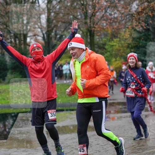 07.12.2025 - St. Pauli X-Mass-Run No. 15 Michael Burmester http://msf.ph/oto/9407283 07.12.2025 11:24:34 Laufen 354, 15, 45, 2008, 733 meine-sportfotos.de